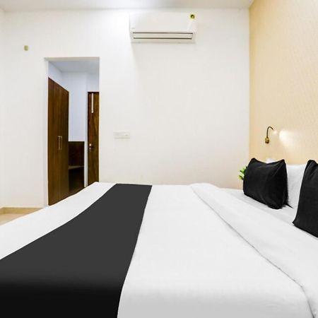 The Grand Blue Hotel Greater Noida Kültér fotó