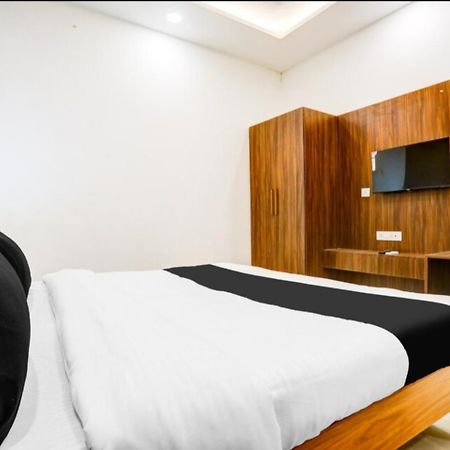 The Grand Blue Hotel Greater Noida Kültér fotó